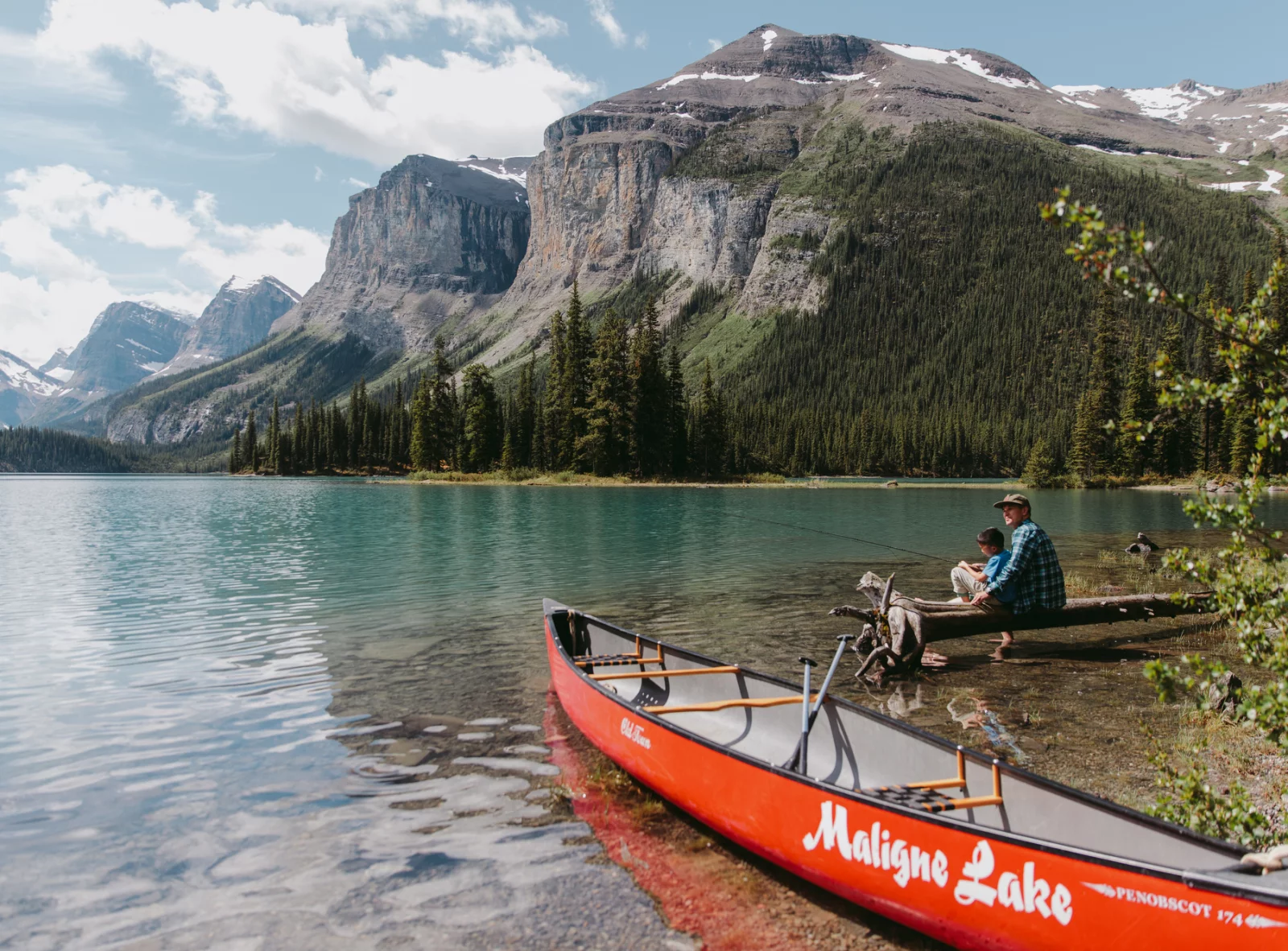 Vater & Sohn am Maligne Lake