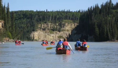 Kanugruppe auf dem Athabasca River