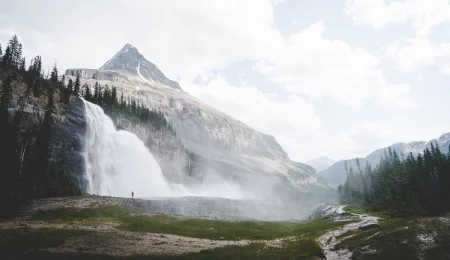 Mount Robson Provincial Park - Emperor Falls
