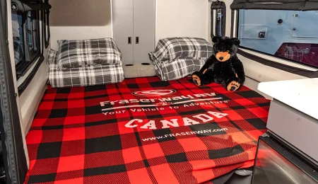 Van Conversion von Fraserway Kanada - Bett