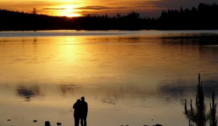 McCulloch Lake Sonnenuntergang