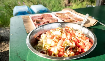 Mahlzeiten im Camp