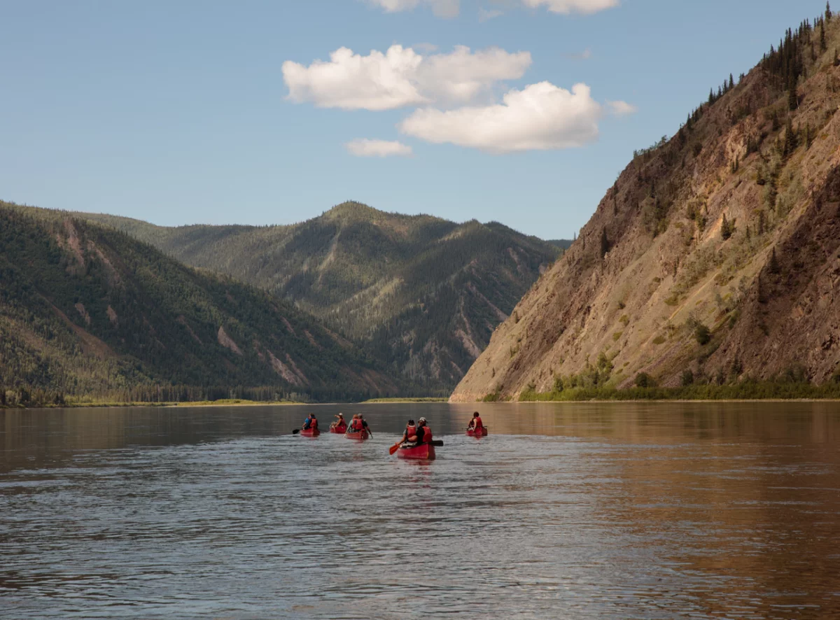 Spektakuläre Landschaft auf der Yukon River Kanutour
